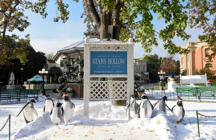Gilmore Girls Holidays at Warner Bros. Studio Tour