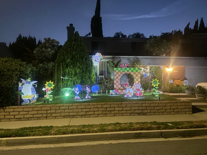 Sonic the Hedgehog Halloween House
