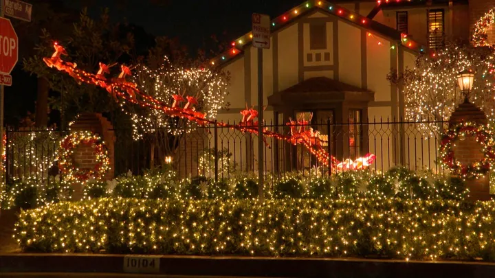 Toluca Lake Holiday Open House