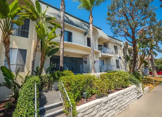 Winnetka Palms