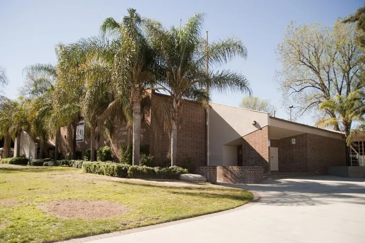Tarzana Recreation Center, Tarzana